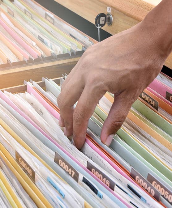 man checking parish & county criminal records